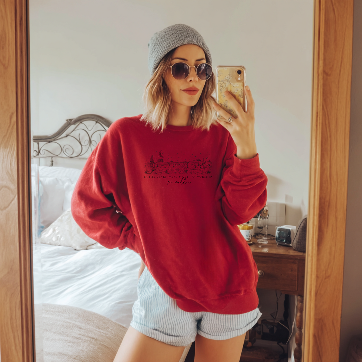 Made To Worship Gildan™️ Crewneck Sweatshirt