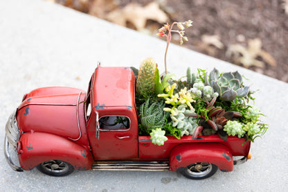 🛻Red Pickup Truck Planter